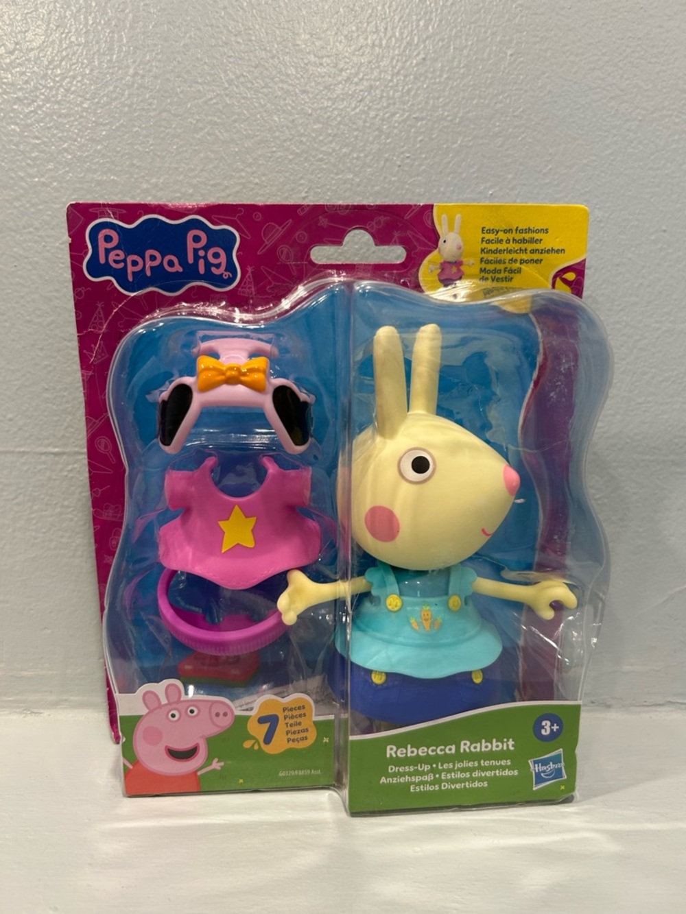 Peppa Pig Rebecca Rabbit Dress-Up Figure with 6 Easy-On Fashion Accessories